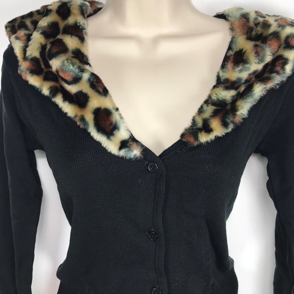 Rockabilly Cardigan with Leopoard Collar NWT - Picture 2 of 3